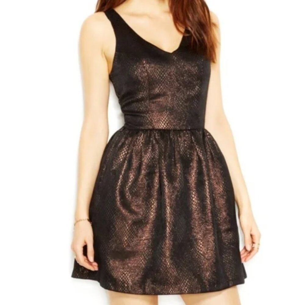 Bar III Women's Sleeveless Metallic Textured Dress Size L